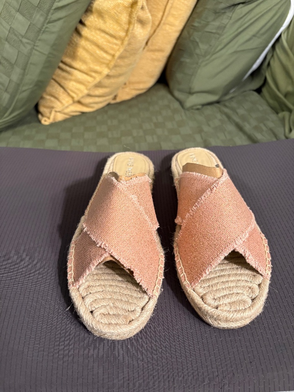 Nine West slides Sandals